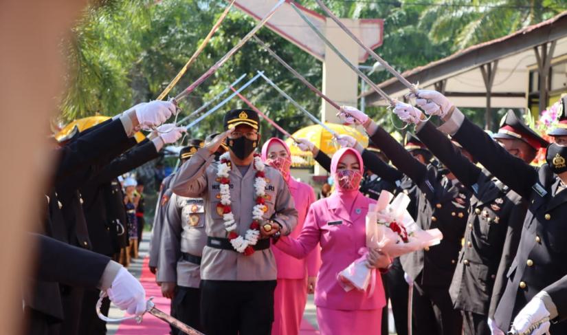 Kegiatan pisah sambut Kapolres Mukomuko,  Melaksanakan Apel Kenal Pamit Kapolres Mukomuko Pada tanggal 19 Juli Tahun 2022