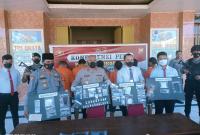 Polres Mukomuko Polda Bengkulu, melalui operasi yang digelar dan pengungkapan kasus Narkoba mulai dari Januari sampai Juni 2022 mengungkap Empat Belas (14) Perkara.