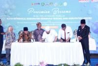 Wakil Gubernur Bengkulu, Rosjonsyah, mendampingi oleh Menteri Pendayagunaan Aparatur Negara dan Reformasi Birokrasi, Abdullah Azwar Anas, meresmikan tiga Mal Pelayanan Publik (MPP) pertama di provinsi Bengkulu.