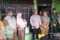 Pemberian Bantuan Logistik kepada Korban Gempa Bumi di Bengkulu Selatan.