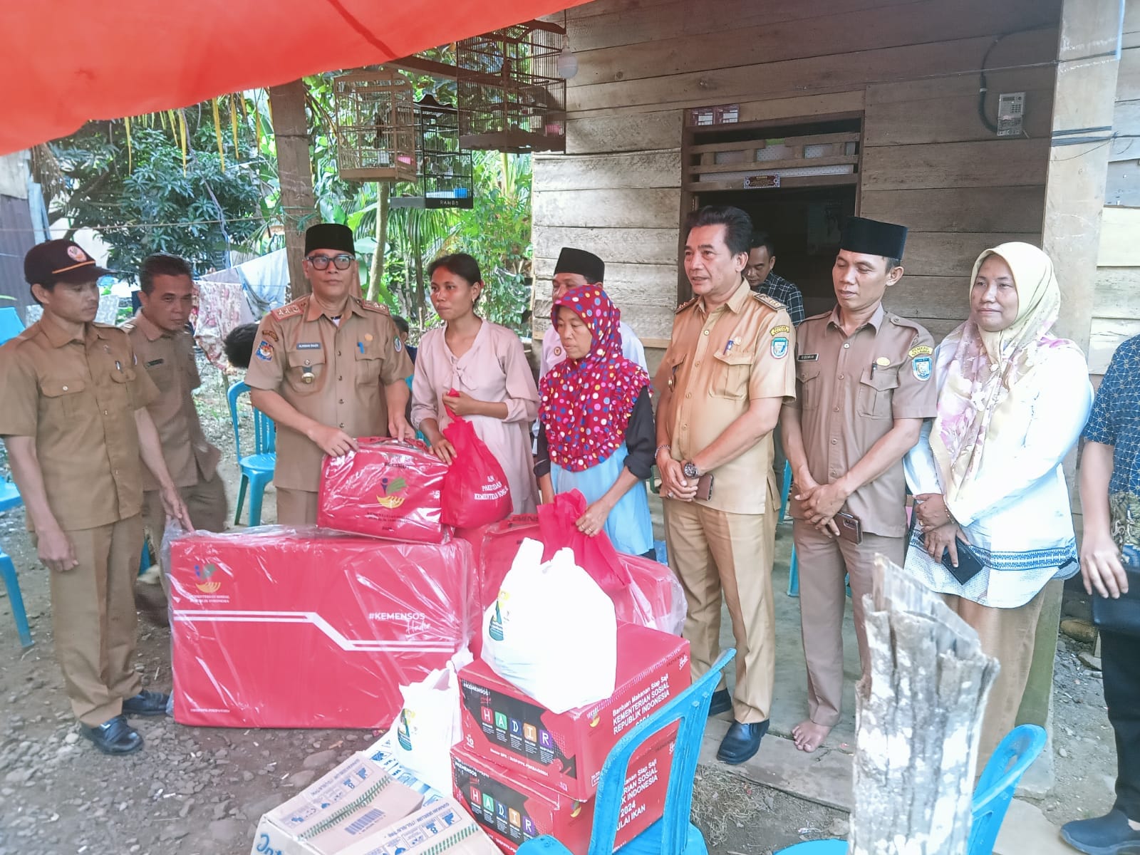 Pemkab Seluma Berikan Bantuan kepada Korban Penganiayaan di Kelurahan Sembayat