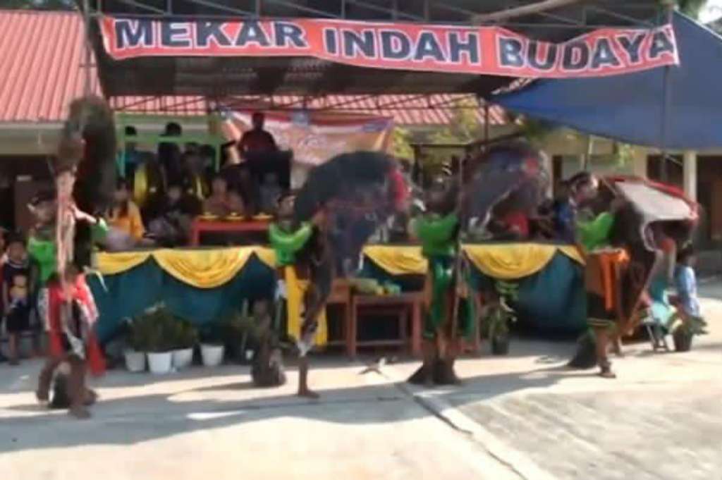 Festival Kuda Lumping di sELUMA