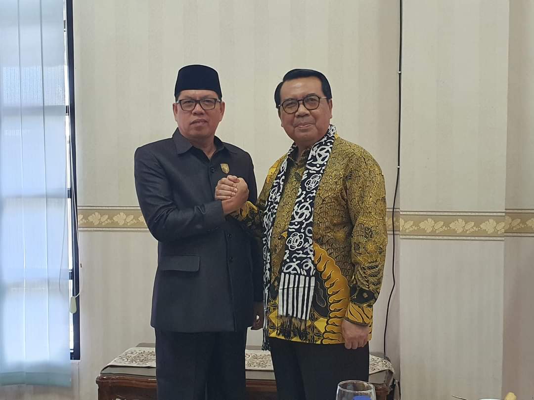 tampak suimi fales dan ketua MA