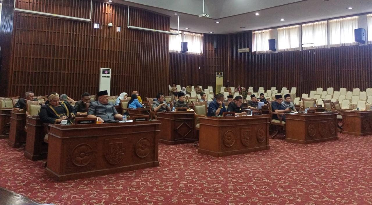 Paripurna DPRD Provinsi Bengkulu Agenda Penyampaian Gubernur