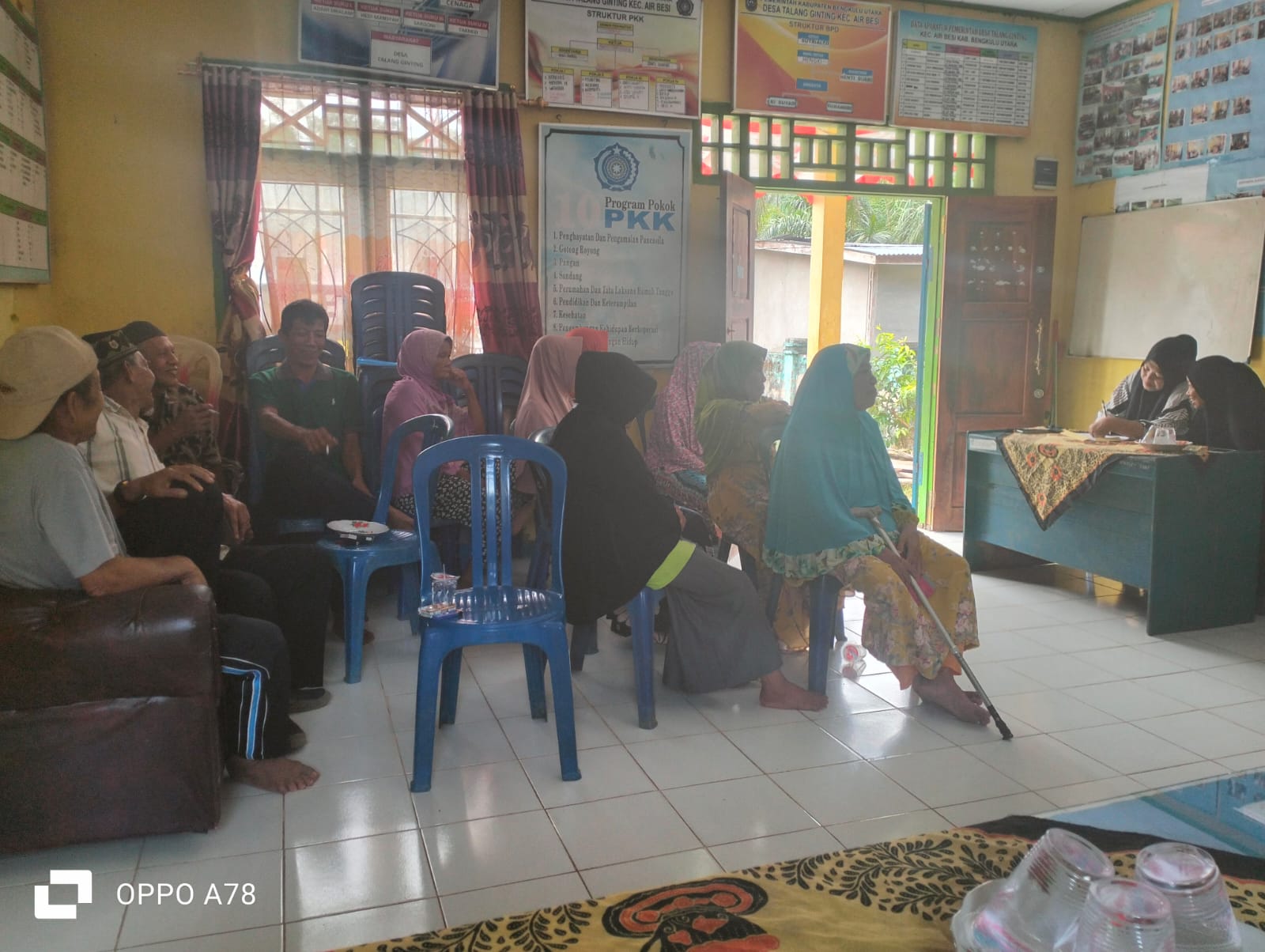 Undangan yang menghadiri pembagian BLT dd desa talang Ginting tahun anggaran 2024