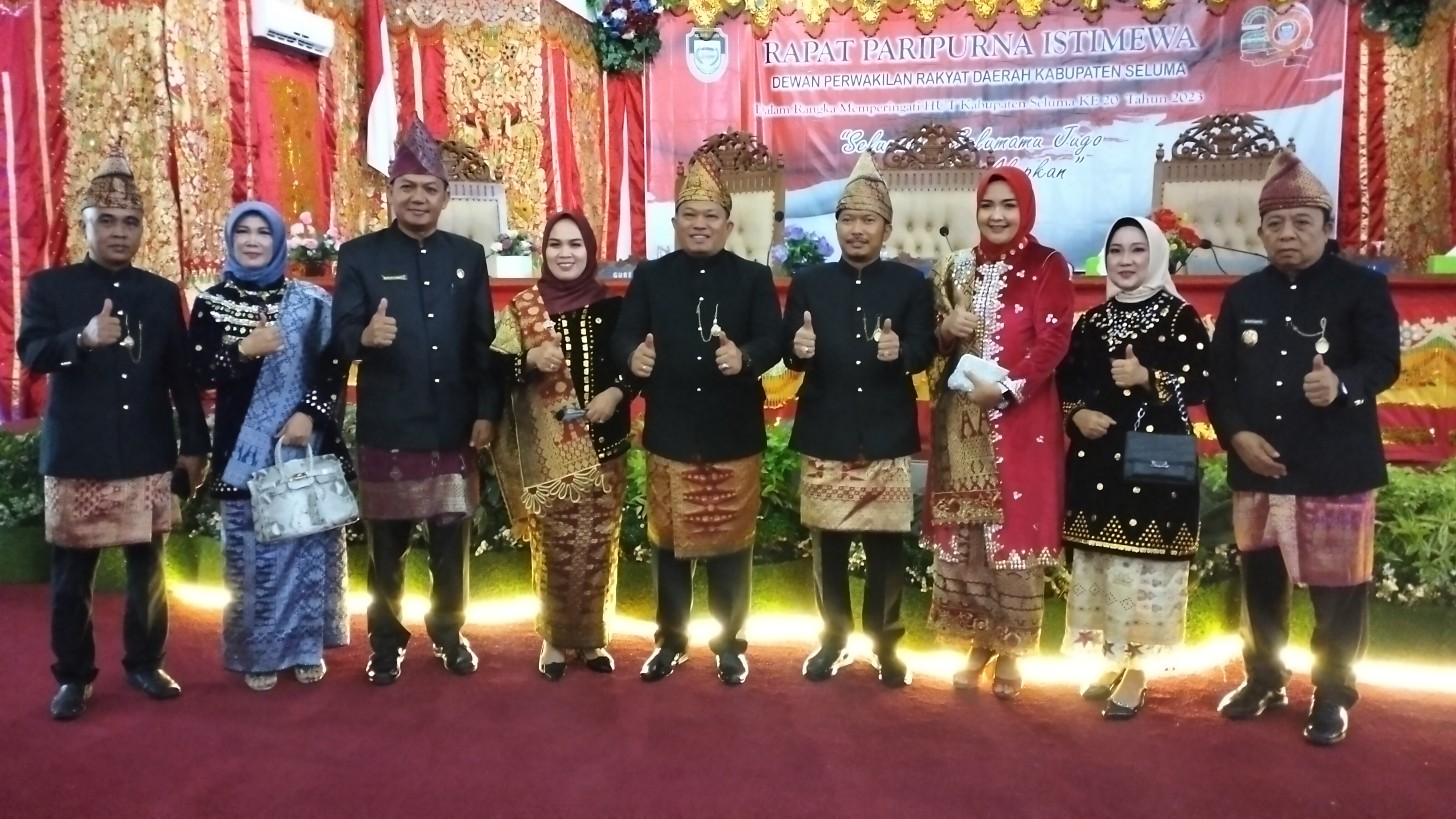 Poto bersama Eksekutif dan Legislatif usai Paripurna Istimewa HUT kabupaten Seluma ke 20