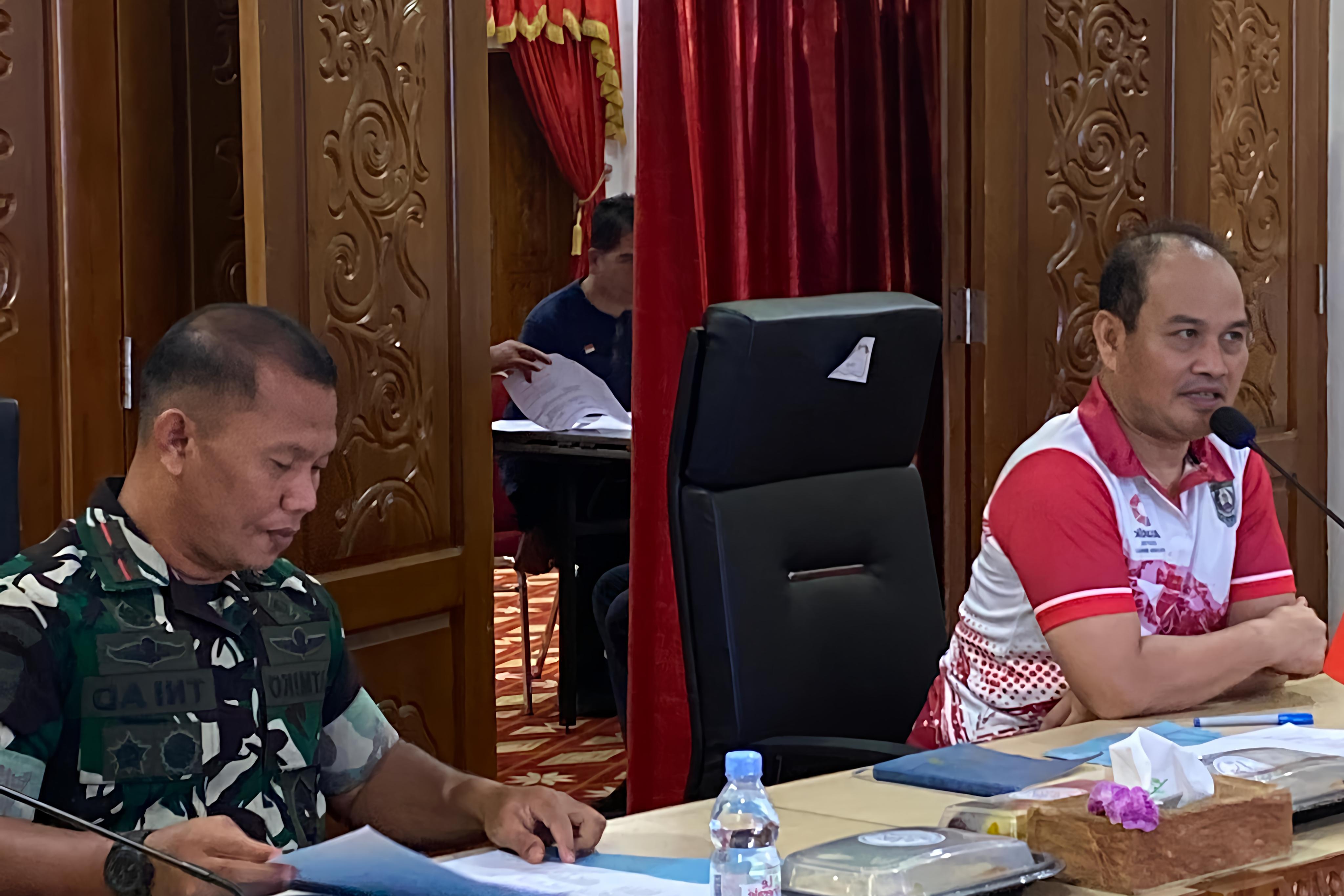 Menjelang pelaksanaan latihan perdana Batalyon 13 Grup 1 Komando Pasukan Khusus (Kopassus).