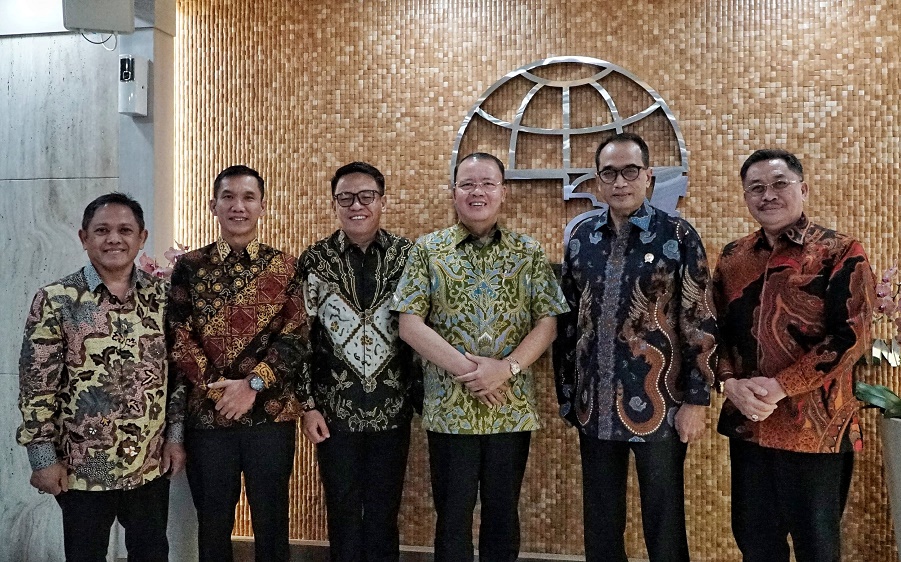 Gubernur Rohidin juga mengajukan usulan pembangunan terminal Tipe A Air Sebakul di Kota Bengkulu.