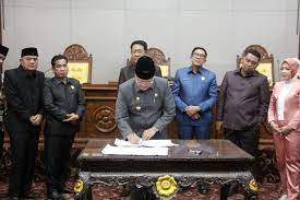 raperda pajak dan retribusi daerah diketok