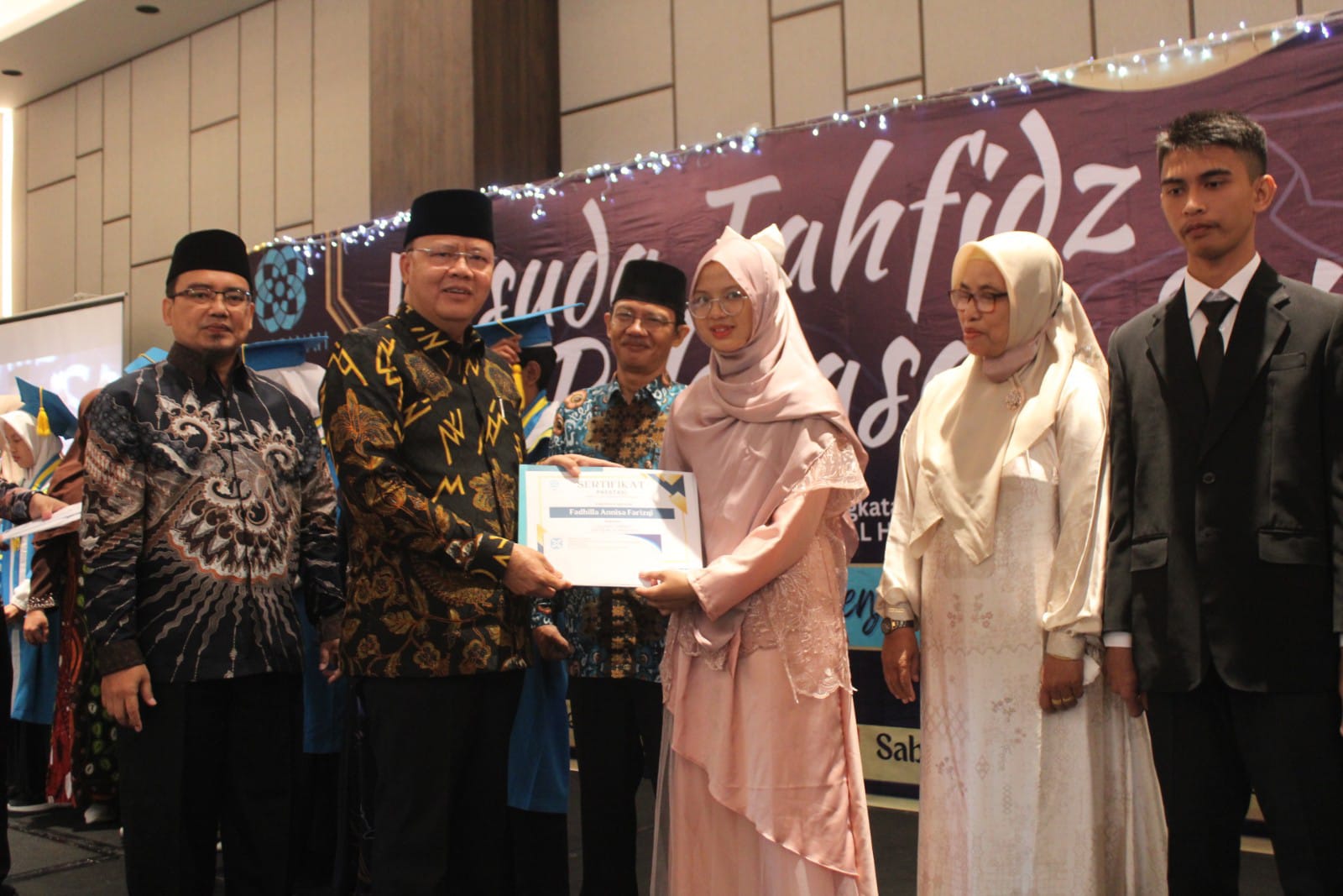 rohidin saat hadiri wisuda tahfidz