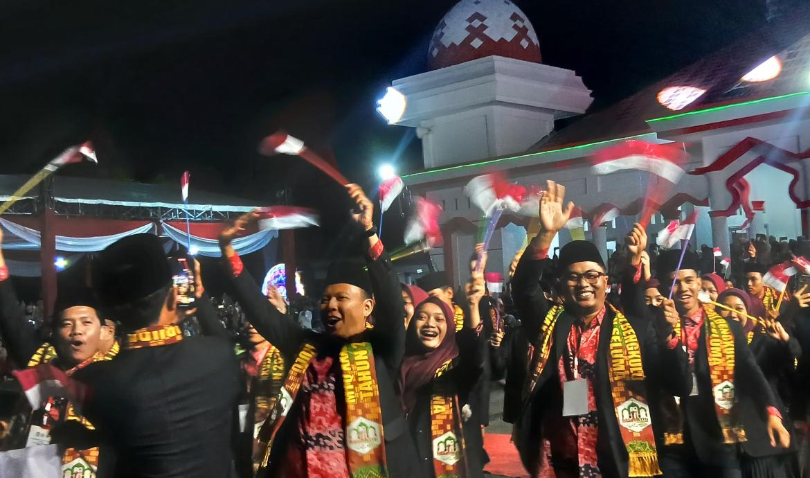 Pembukaan Musabaqah Tilawatil Qur’an (MTQ) ke-37 tingkat Provinsi Bengkulu yang digelar di Kabupaten Seluma berlangsung meriah dan penuh antusiasme, Rabu (13/5/2026).