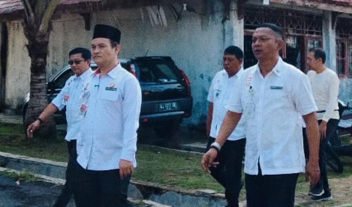 Sekda Herwan Antoni bersama Kadis Dinsos Swifanedi Yusda lakukan peninjauan Fasilitas Kantor