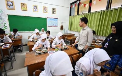 Program makan bergizi gratis.