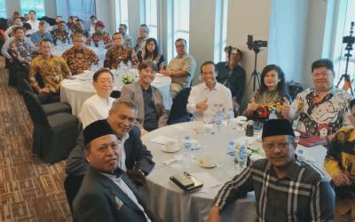 Seminar Nasional Mubarok Institute.