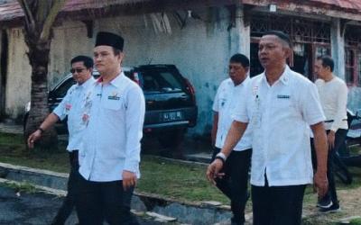 Sekda Herwan Antoni bersama Kadis Dinsos Swifanedi Yusda lakukan peninjauan Fasilitas Kantor