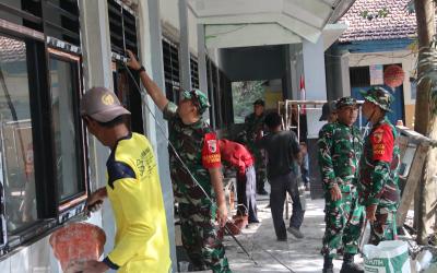 Kepedulian nyata terhadap masa depan generasi penerus bangsa kembali dihadirkan oleh Satuan Tugas (Satgas) TNI Manunggal Membangun Desa (TMMD) ke-129 Kodim 0813 Bojonegoro.