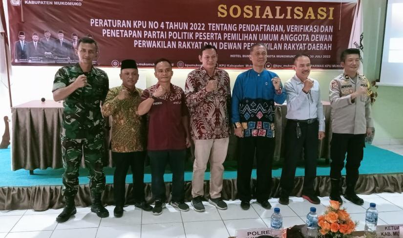 Verifikasi dan Penetapan Partai Politik Peserta Pemilu Anggota Dewan Perwakilan Rakyat Dan Dewan Perwakilan Rakyat  di Aula Hotel Bumi Batuah Kota Mukomuko Kabupaten Mukomuko. Sabtu  (30/07/2022).