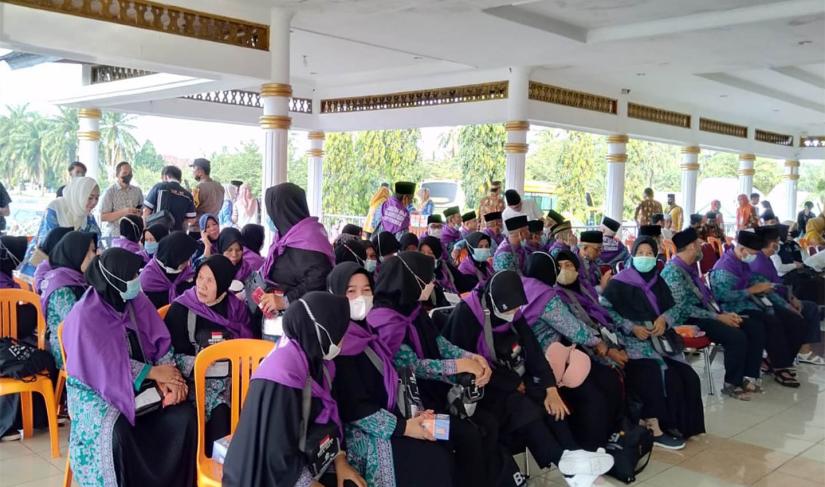 Sebanyak 59 Jemaah Calon Haji Kabupaten Bengkulu Selatan dilepas keberangkatan,Rabu (8/6/22).