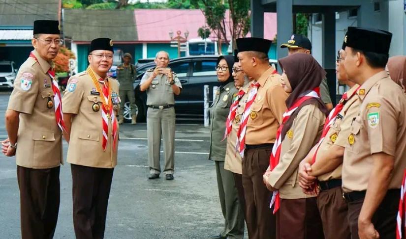 Koordinasi Gubernur Bengkulu dengan jajaran pada apel kemarin.