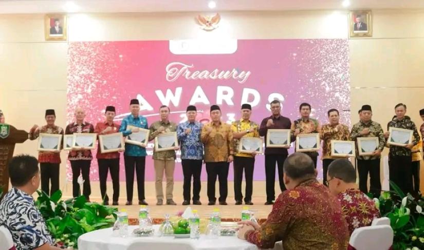 Pemprov Bengkulu Raih Penghargaan Kualitas LKPD Terbaik.