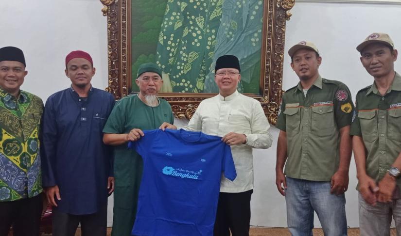 Gubernur Bengkulu Rohidin saat Terima Audiensi BWA DI Bandara Fatmawati