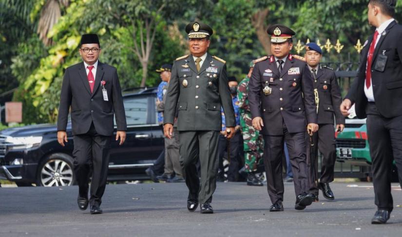 Pangdam V/Brawijaya, Mayjen TNI Farid Makruf peringati Hari Kebangkitan Nasional yang berlangsung di Gedung Negara Grahadi, Surabaya pada Senin (22/05/2023).