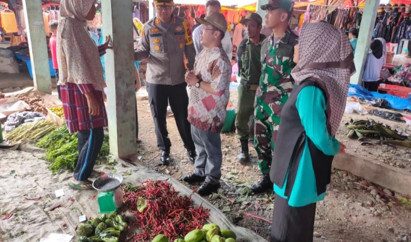 Bupati Mukomuko Monitoring Ketersediaan Bahan Pokok Dipasar