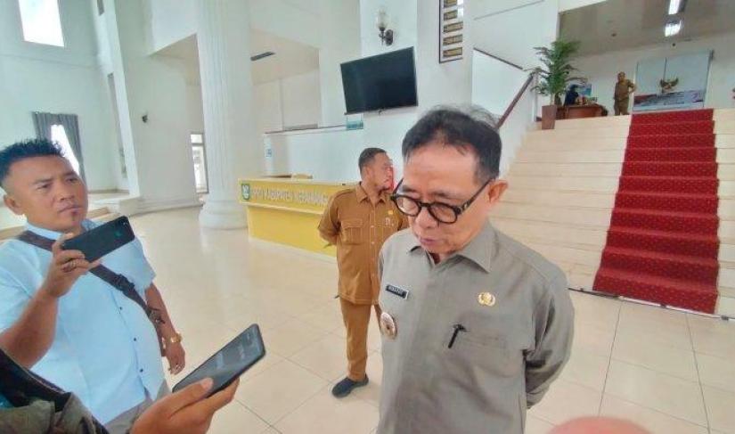 Menanggapi saran dari anggota Dewan Perwakilan Rakyat Daerah (DPRD) Kepahiang, Bupati Kepahiang Hidayatullah Sjahid, menjelaskan pihaknya sudah melakukan penertiban untuk pedagang kaki lima. 