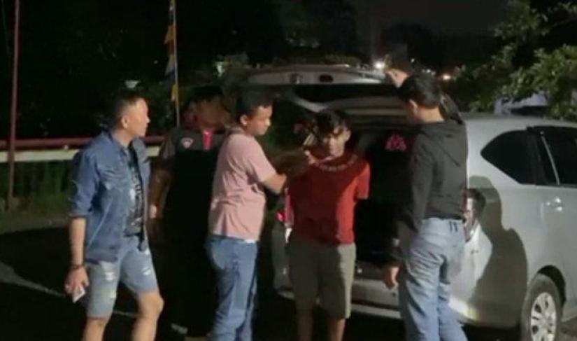 Satu dari tiga petani pelaku pencurian dengan pemberatan (Curat)berhasil diamankan oleh anggota Polsek Padang Ulak Tanding (PUT) pada Rabu (30/8/2023) malam.