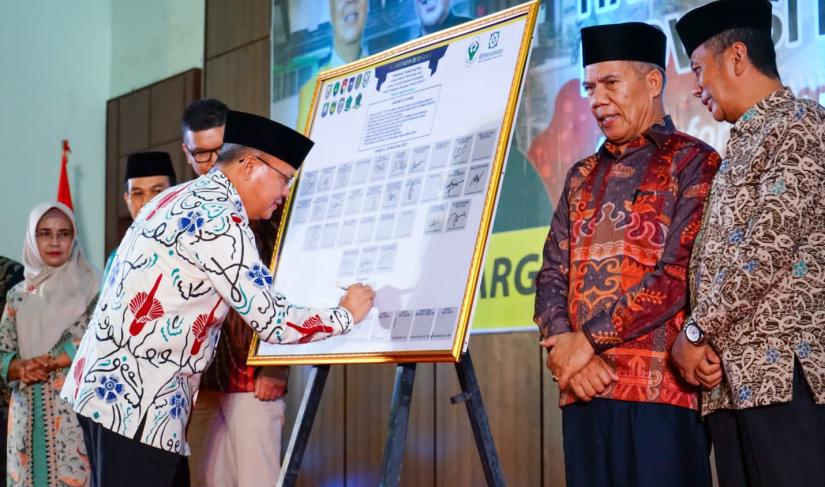 Malam puncak Hari Kesehatan Nasional (HKN) ke-59 Provinsi Bengkulu tahun 2023 di Auditorium Poltekes Kemenkes Padang Harapan, Kamis (16/11).