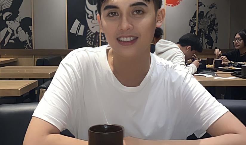 Achmad Mukhlis Selebgram Populer Surabaya. (Doc:Red123)