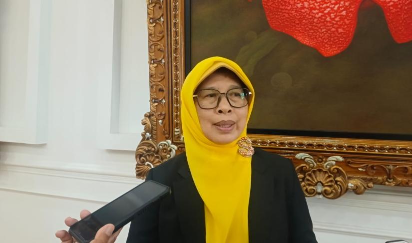 Sefty Yuslinah.