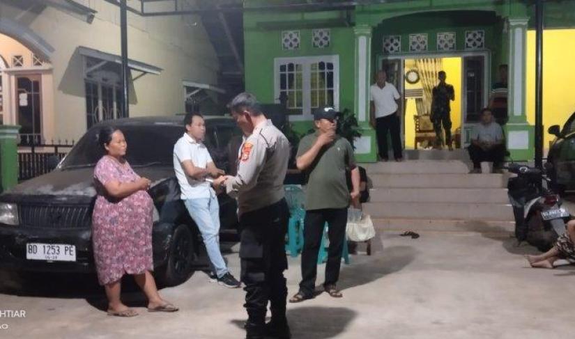 Polisis  telah melakukan olah tempat kejadian perkara kasus pencurian uang Rp 1 Miliar milik Zanuardi warga Desa Rena Panjang Kecamatan Lubuk Sandi Kabupaten Seluma Provinsi Bengkulu.