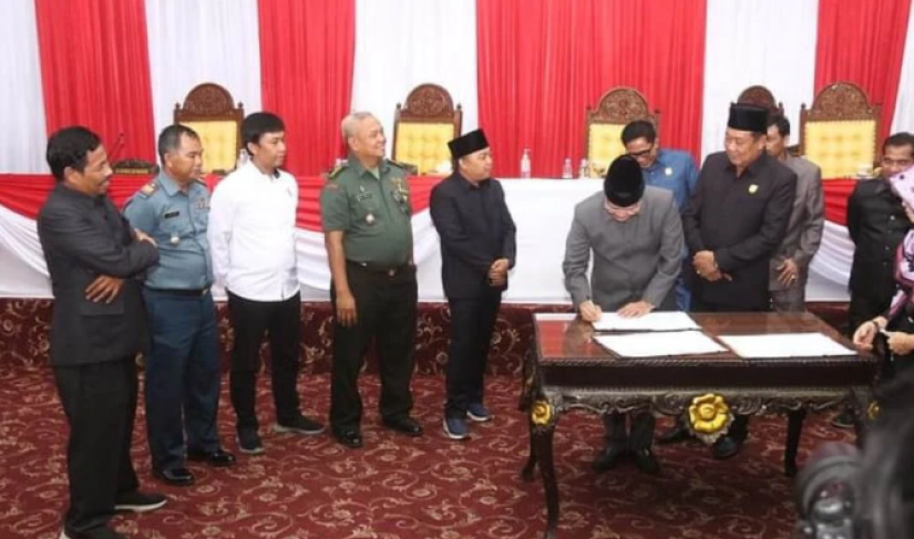 Penandatanganan Berita Acara bersama Gubernur Bengkulu dan DPRD Provinsi Bengkulu Foto/Dok