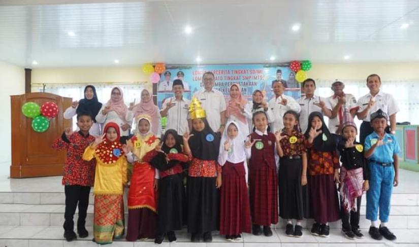 Moment Bersama Di Aula kantor dinas perpustakaan Dan Kearsipan Bengkulu Utara 