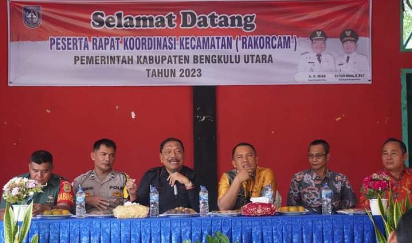 Bupati BU, Hadiri Rakorcam 3 kecamatan, yang dilaksakan di kecamatan lais B/u