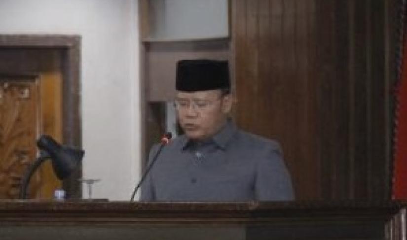 Gubernur Bengkulu Rohidin Sampaikan Nota Penjelasan Raperda APBD 2022