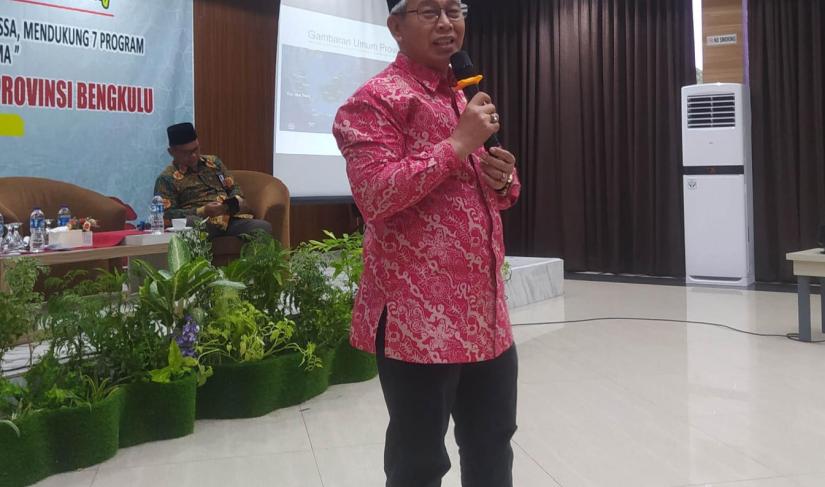 Kakanwil Kemenag Bengkulu Muhammad Abdu saat membuka diskusi peran media sukseskan 7 program inovasi Kementerian Agama.