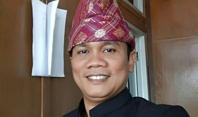 Jonaidi.