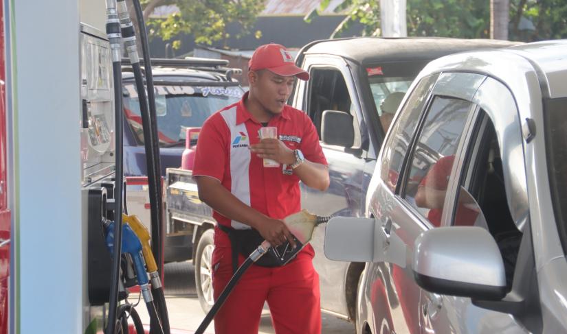 Pemerintah larang pekerjanya manfaatkan BBM bersubsidi.