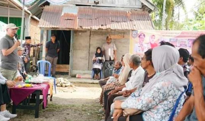 Dokumentasi Gubernur Bengkulu Rohidin Mersyah melaunching perbaikan rumah tak layak huni di Kabupaten Bengkulu Tengah.