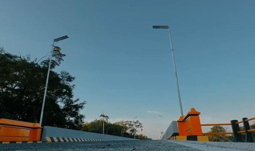 Jembatan layang Danau Dendam Tak Sudah.