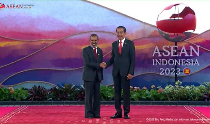 Presiden Joko Widodo (Jokowi) mengucapkan selamat bergabung pada negara Timor Leste sebagai bagian dari keluarga ASEAN