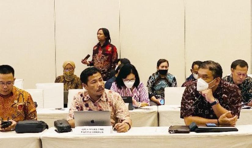  Anggota Dewan Perwakilan Rakyat Daerah (DPRD) Provinsi Bengkulu Komisi 2, Usin Abdisyah Putra Sembiring SH mewakili Pansus Perubahan Perda RTRW dan Perda RZWP3K Provinsi Bengkulu bersama Dinas PUPR, Perkim, Dinas Kelautan dan Perikanan dan Dinas lainnya secara online, (28/3/23).
