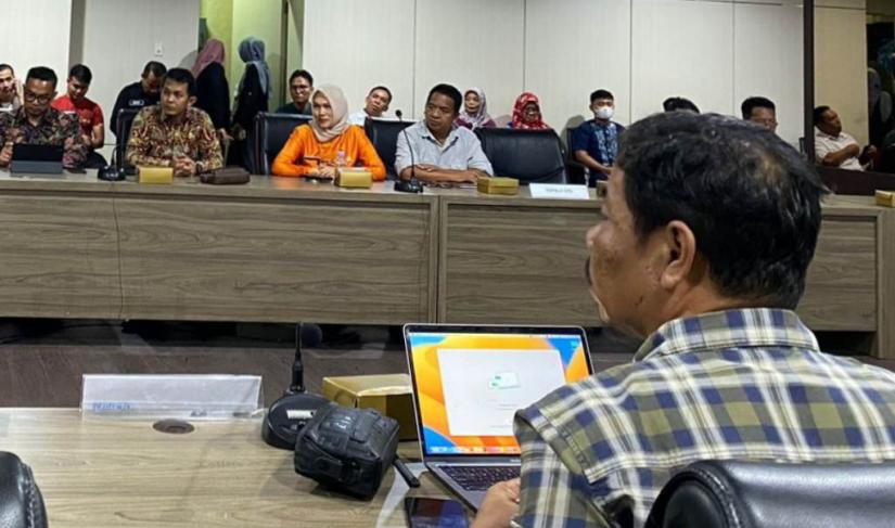 Usin Abdisyah Putra Sembiring saat penyampaian dalam Raker bersama Bapemperda Se-Indonesia di Aula Kantor Gubernur Pemprov Bangka Belitung