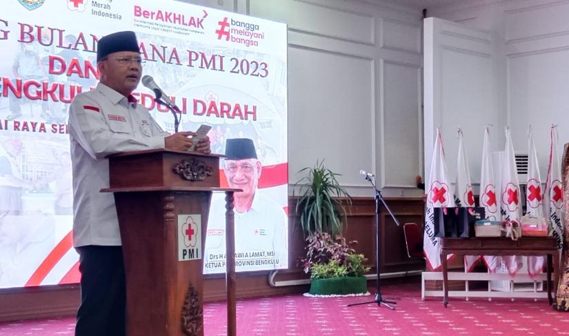 Gubernur Rohidin setelah membuka Bulan Dana PMI Tahun 2023 dan Provinsi Bengkulu Peduli Darah di Gedung Daerah Balai Raya Semarak Bengkulu, Selasa (28/03).