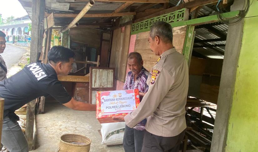 Bantuan Kemanusiaan Polres Lebong untuk Warga Terdampak Banjir di Lebong Utara