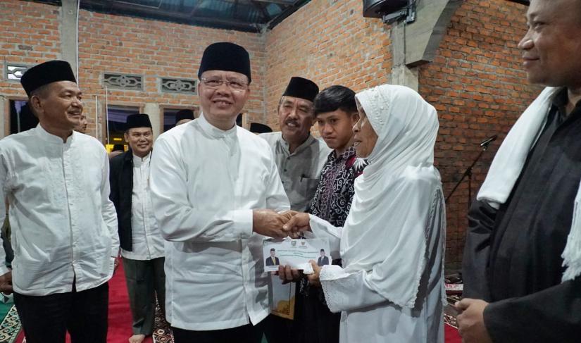  Pemerintah Provinsi Bengkulu Gelontorkan  Bantuan Rp960 Juta untuk Pembangunan Masjid  di Kabupaten Rejang Lebong Selama Ramadan