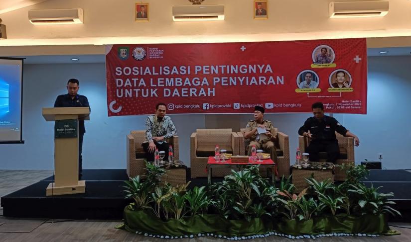 Sosialisasi pentingnya data lembaga penyiaran untuk daerah.