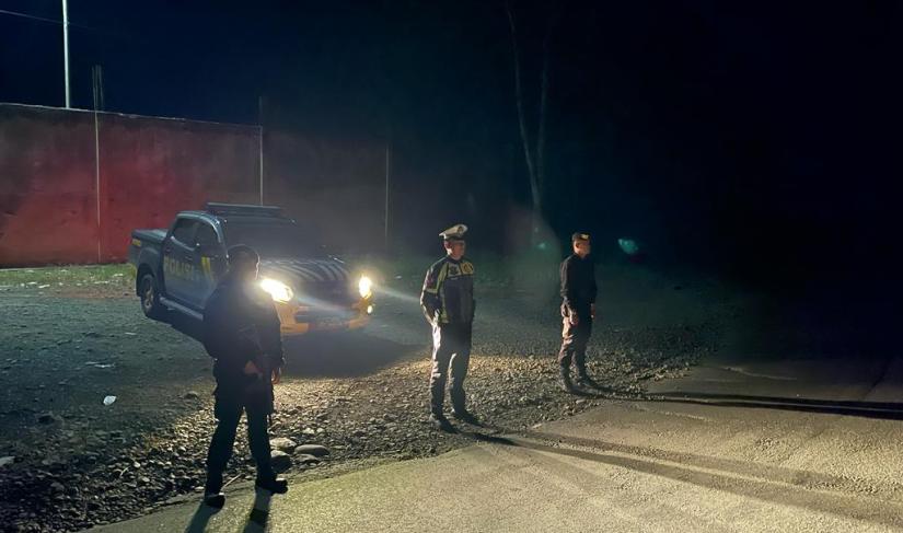 Kapolsek Kota Padang  IPTU Mansyur  Daud Manalu SH, bersama Personil Polsek Kota Padang pada hari Minggu (17/09/23) pukul 04.30 WIB s/d Selesai. Melaksanakan Kegiatan Patroli Rutin di jalan lintas Kotapadang – PU.Tanding.